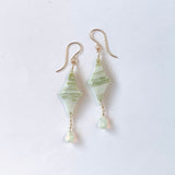 グリーンジャスパーとオパールのピアス