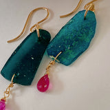 ローマングラスとルビーのピアス