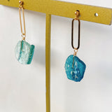 ローマングラスのオーバルリングピアス