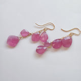 ピンクサファイアのグラデーションピアス