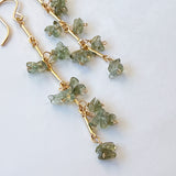 モルダバイトのバーチェーンピアス