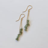 モルダバイトのダブルラインピアス