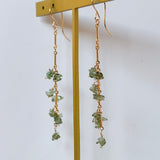 モルダバイトのバーチェーンピアス