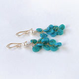 ソノランターコイズとアコヤベビーパールのしゃらしゃらピアス