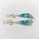 オパライズドウッドと淡水パールのピアス