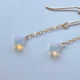 オパールのシンプルドロップピアス