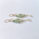 グリーンジャスパーとオパールのピアス