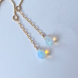 オパールのシンプルドロップピアス