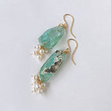 ローマングラスと淡水パールのフリルピアス