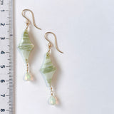 グリーンジャスパーとオパールのピアス