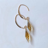 ロゼンジステップカットシトリンの一粒ピアスB