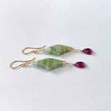 グリーンジャスパーとロードライトガーネットのピアス