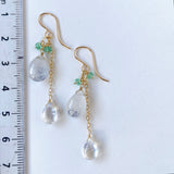 デュモルチェライトインクォーツとコロンビア産エメラルド、ムーンストーンのピアス