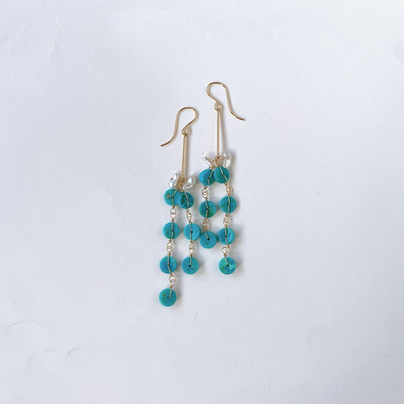 ソノランターコイズとアコヤケシパールのロングピアス