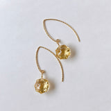 コンケーブオクタゴンカットシトリンの一粒ピアス