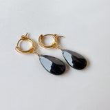 バフトップカットの大粒アイオライトの一石ピアスチャーム