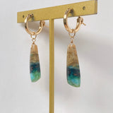 オパライズドウッドの一石ピアスチャーム