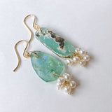 ローマングラスと淡水パールのフリルピアス