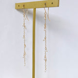 淡水パールの華奢ロングピアス