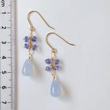 天然ブルーカルセドニーとタンザナイトのピアス