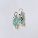 ローマングラスと淡水パールのフリルピアス