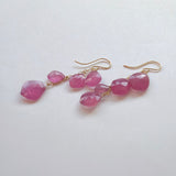 ピンクサファイアのグラデーションピアス