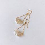 butterfly pearl swing earrings 