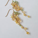 イエローオパールとシトリンとビアクォーツ、ツァボライトのミモザピアス