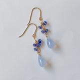 天然ブルーカルセドニーとタンザナイトのピアス