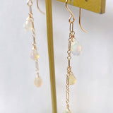 ドロップカットオパールの三連ピアス