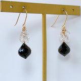 ブラックスピネルとダブルポイント水晶のブーケピアス