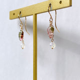 トルマリンリーフとオパールのコンパクトピアス