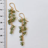 モルダバイトのふさふさピアス