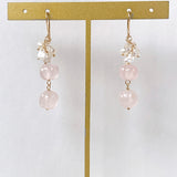 ローズクォーツと両剣水晶、淡水パールのピアス