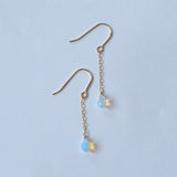オパールのシンプルドロップピアス