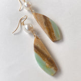 オパライズドウッドとアコヤパールのピアス5-31