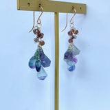 フローライトとアンダリュサイトのピアス