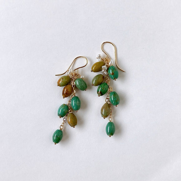 ソノランターコイズとアコヤケシパールのしゃらしゃらピアス