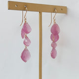 ピンクサファイアのグラデーションピアス