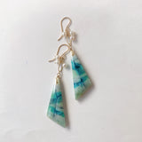 オパライズドウッドと淡水パールのピアス