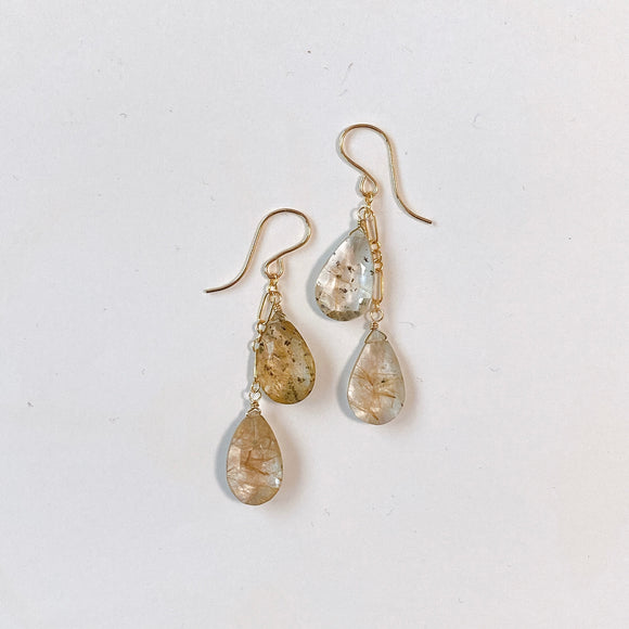 ゴールデンルチルクォーツのダブルピアス