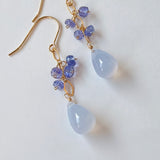 天然ブルーカルセドニーとタンザナイトのピアス