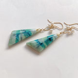 オパライズドウッドと淡水パールのピアス