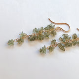 モルダバイトのふさふさピアス