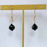 ブラックスピネルとダブルポイント水晶のブーケピアス