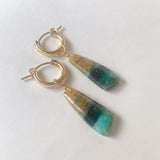 オパライズドウッドの一石ピアスチャーム