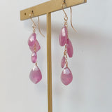 ピンクサファイアのグラデーションピアス