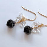 ブラックスピネルとダブルポイント水晶のブーケピアス