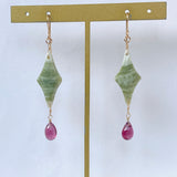 グリーンジャスパーとロードライトガーネットのピアス