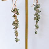 モルダバイトのふさふさピアス